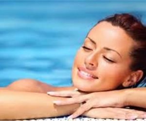 للحفاظ علي البشره في فصل الصيف والتجنب من اشعة الشمس الضاره