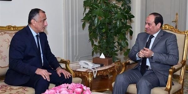الرئيس السيسي يجتمع بمحافظ البنك المركزي لمناقشة أوضاع الاقتصاد في مصر