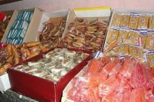 حماية المستهلك تحذر المواطنين من مكسبات الطعم والرائحة والألوان الصناعية في حلوى المولد