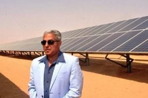 محافظ أسوان ومدير تطوير العشوائيات يتابعان الموقف التنفيذي لمشروعات المحافظة